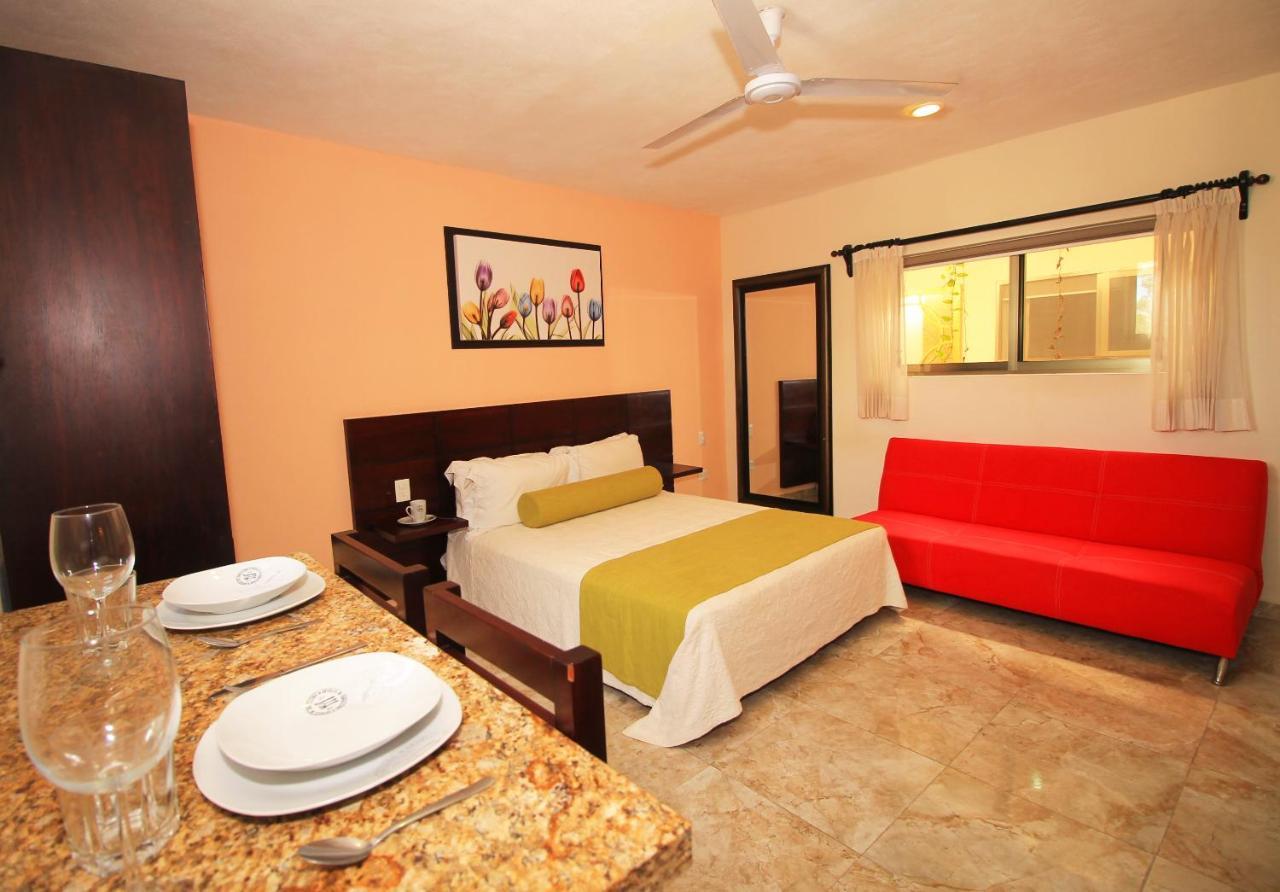 Papagayo Hotel Boutique Playa del Carmen Exterior photo A typical hotel room